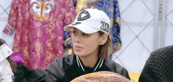 广州米牛 刘嘉玲宁静刘晓庆在饭桌上吵起来：偶像到底能不能恋爱？